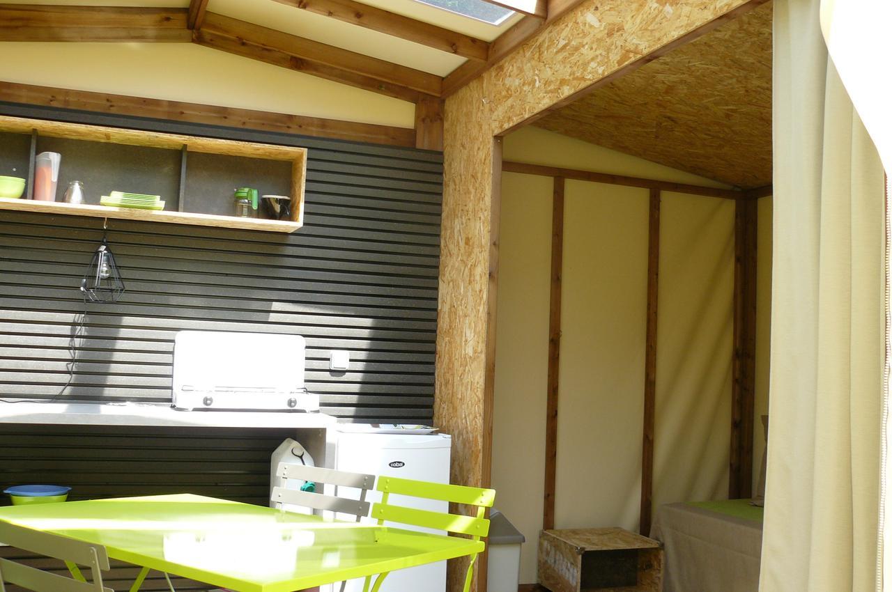 Camping Le Rey Louvie Juzon Ngoại thất bức ảnh